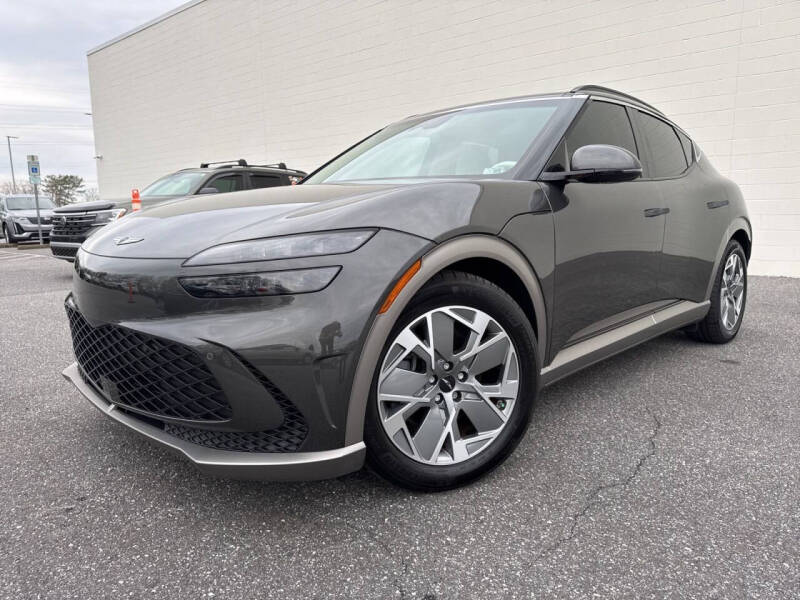 2024 Genesis GV60 Standard