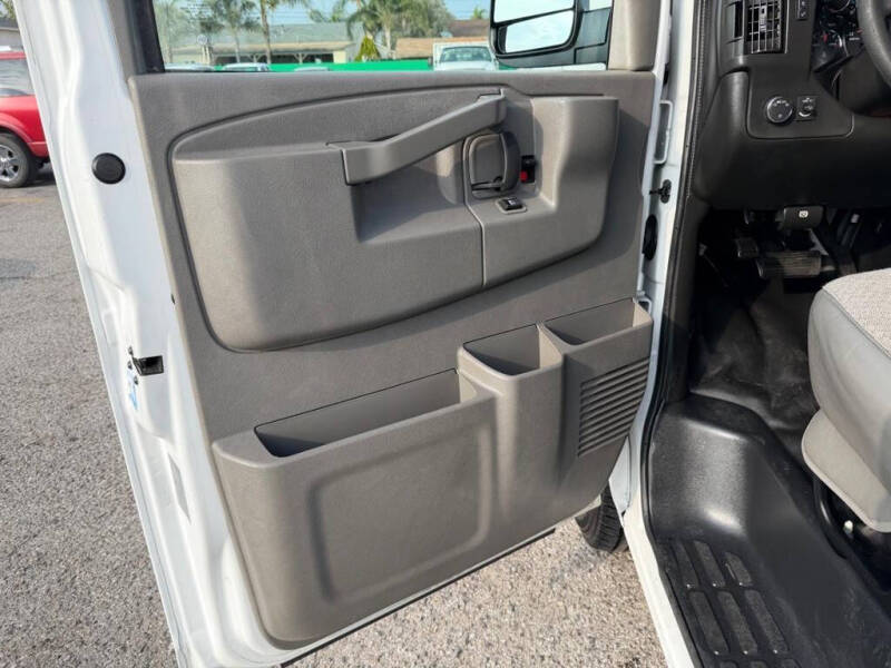 2019 Chevrolet Express 2500