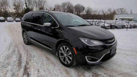 2020 Chrysler Pacifica Limited 35th Anniversary