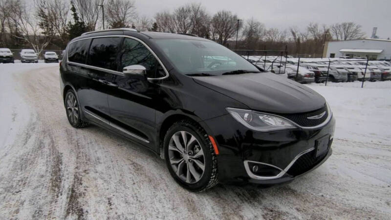 2020 Chrysler Pacifica Limited 35th Anniversary