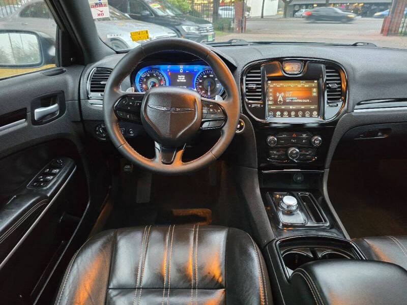 2023 Chrysler 300 S V6