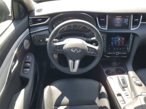 2025 Infiniti QX50 Luxe