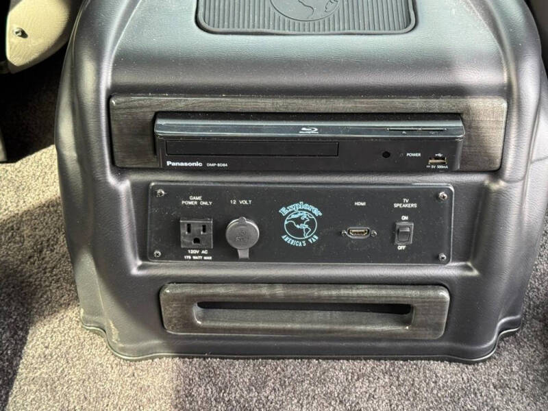 2026 GMC Savana 2500