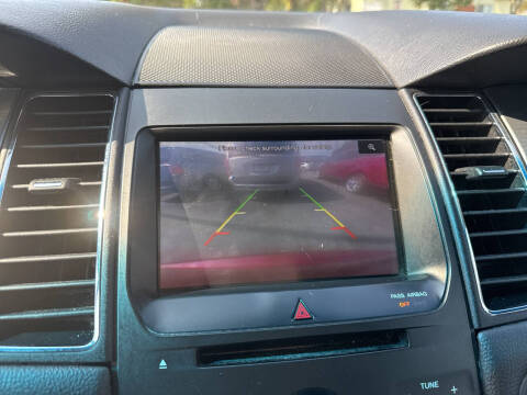 2013 Ford Taurus SEL