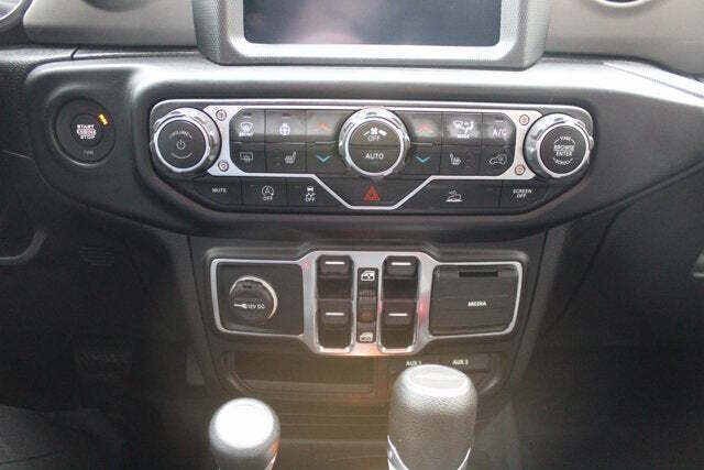 2022 Jeep Gladiator Willys