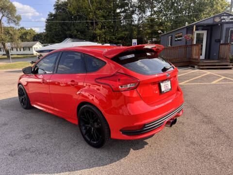 2017 Ford Focus ST