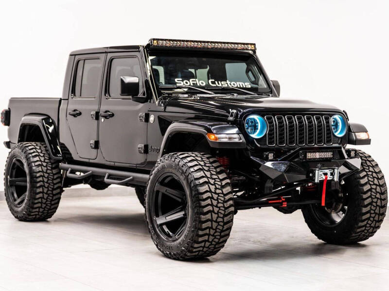 2024 Jeep Gladiator Sport S