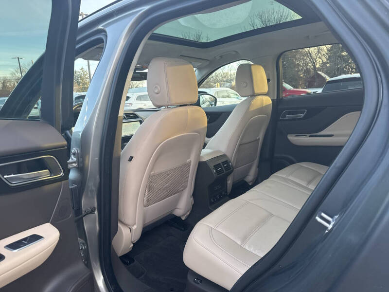 2019 Jaguar F-PACE 25t Prestige