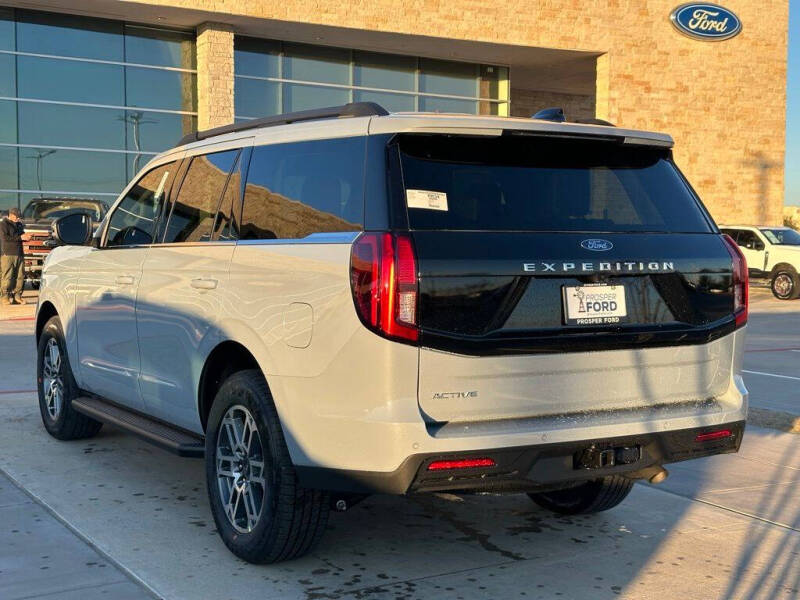 2025 Ford Expedition Active