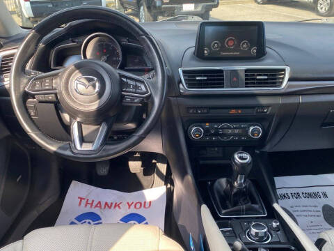 2018 Mazda MAZDA3 Grand Touring