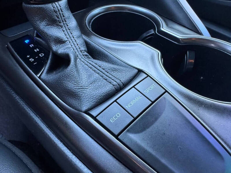 2024 Toyota Camry SE Nightshade