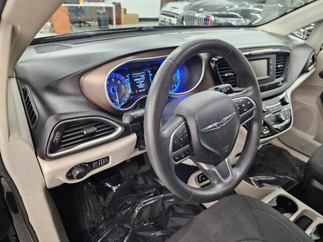 2017 Chrysler Pacifica Touring