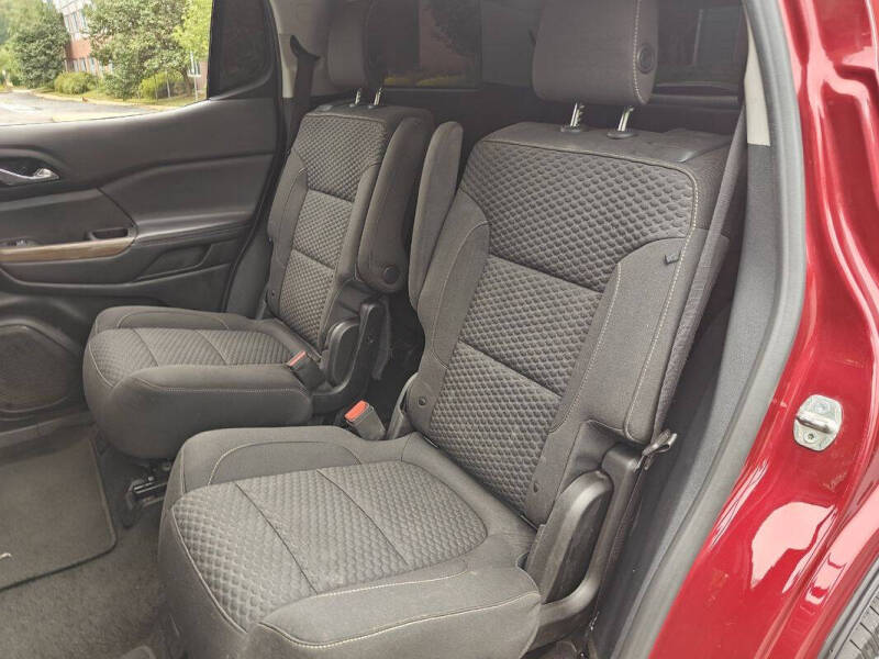 2019 GMC Acadia SLE-2