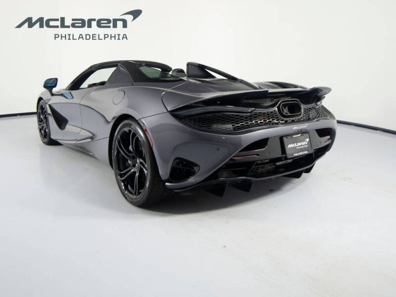 2025 McLaren 750S Spider