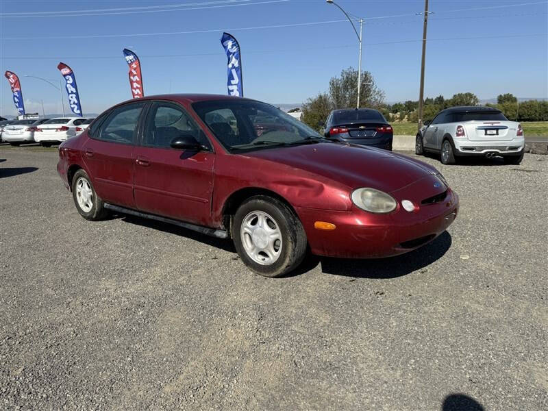 1996 Ford Taurus GL