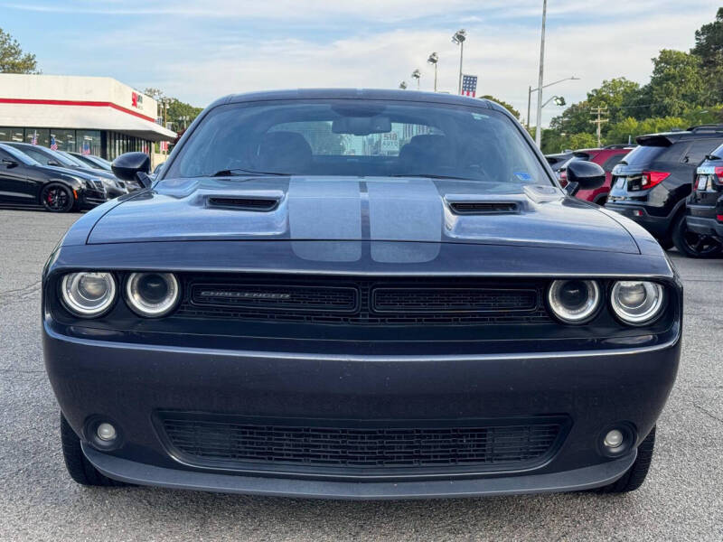 2017 Dodge Challenger SXT