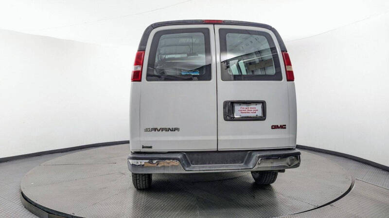 2018 GMC Savana 2500
