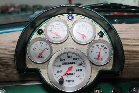 1953 Kaiser Manhattan