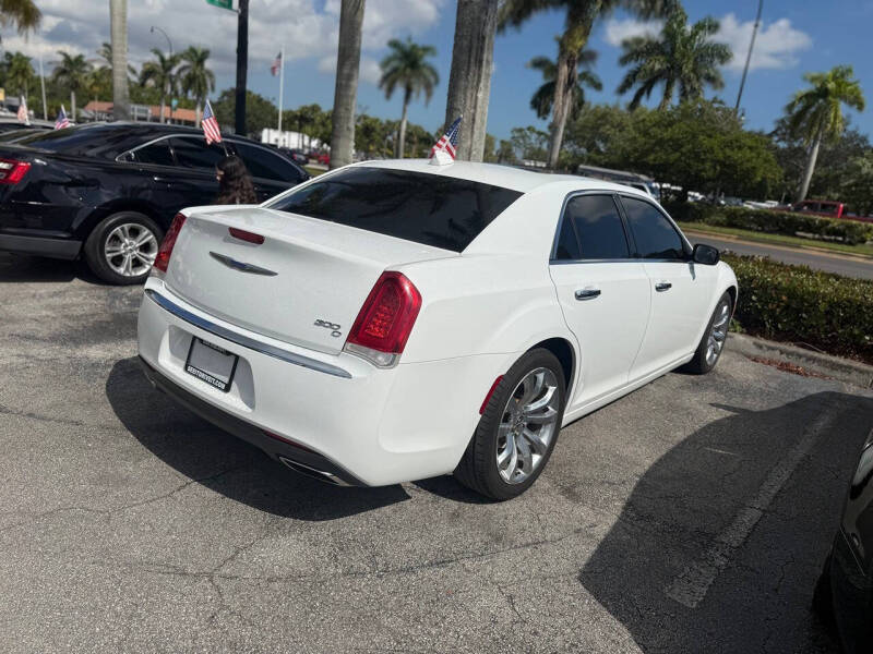 2020 Chrysler 300 Limited