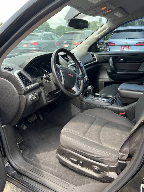 2016 GMC Acadia SLE-2