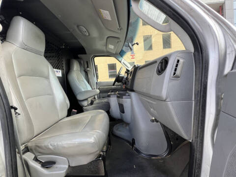 2011 Ford E-Series E-250