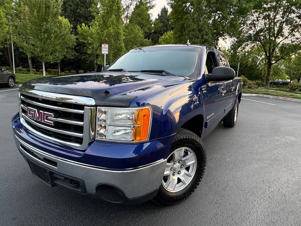 2013 GMC Sierra 1500 for sale at MISHA MASTER MOTORZ LLC in Portland, OR