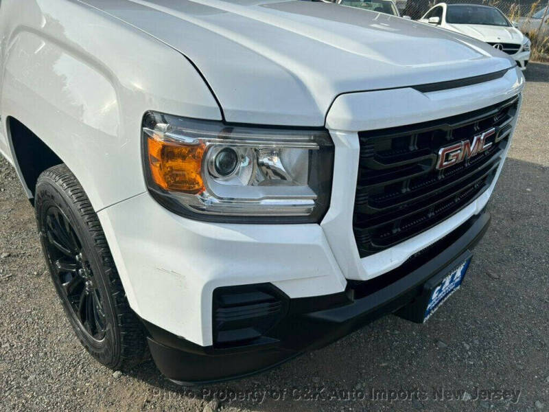 2022 GMC Canyon Elevation Standard