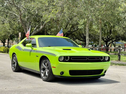 2015 Dodge Challenger R/T Plus