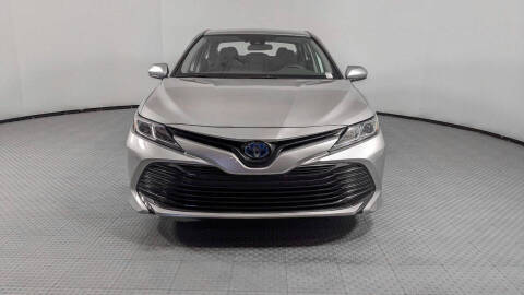 2020 Toyota Camry Hybrid LE
