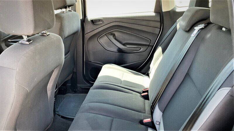 2016 Ford Escape S