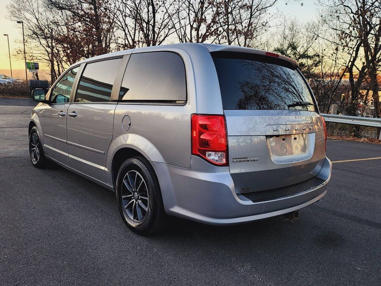 2016 Dodge Grand Caravan for sale at Commonwealth Motors LLC in Moosic, PA