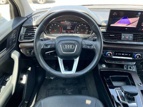 2023 Audi Q5 quattro Premium 40 TFSI