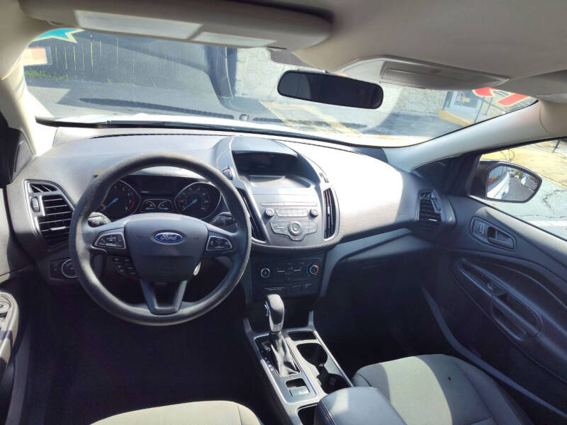 2019 Ford Escape S