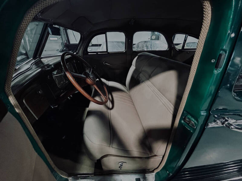 1937 Chrysler Airflow