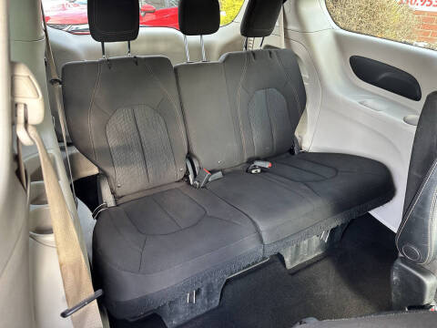 2017 Chrysler Pacifica Touring