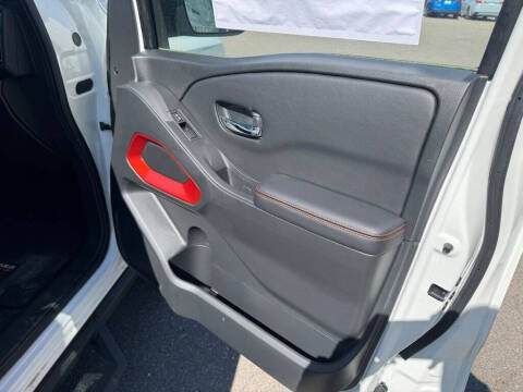 2025 Nissan Frontier