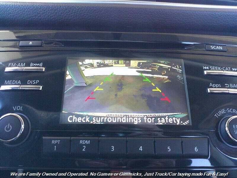 2015 Nissan Rogue SV