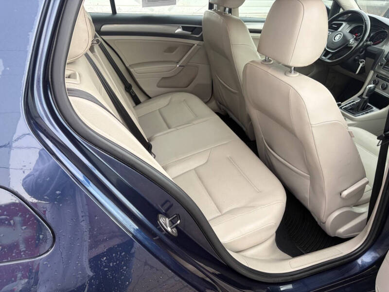 2015 Volkswagen Golf TSI SEL