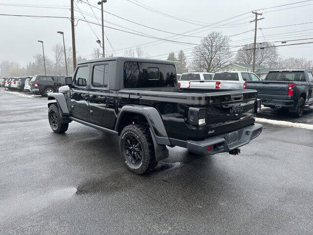 2022 Jeep Gladiator Willys
