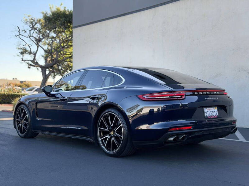 2018 Porsche Panamera 4S