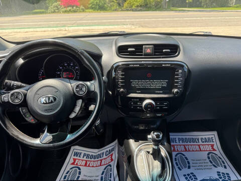 2014 Kia Soul +