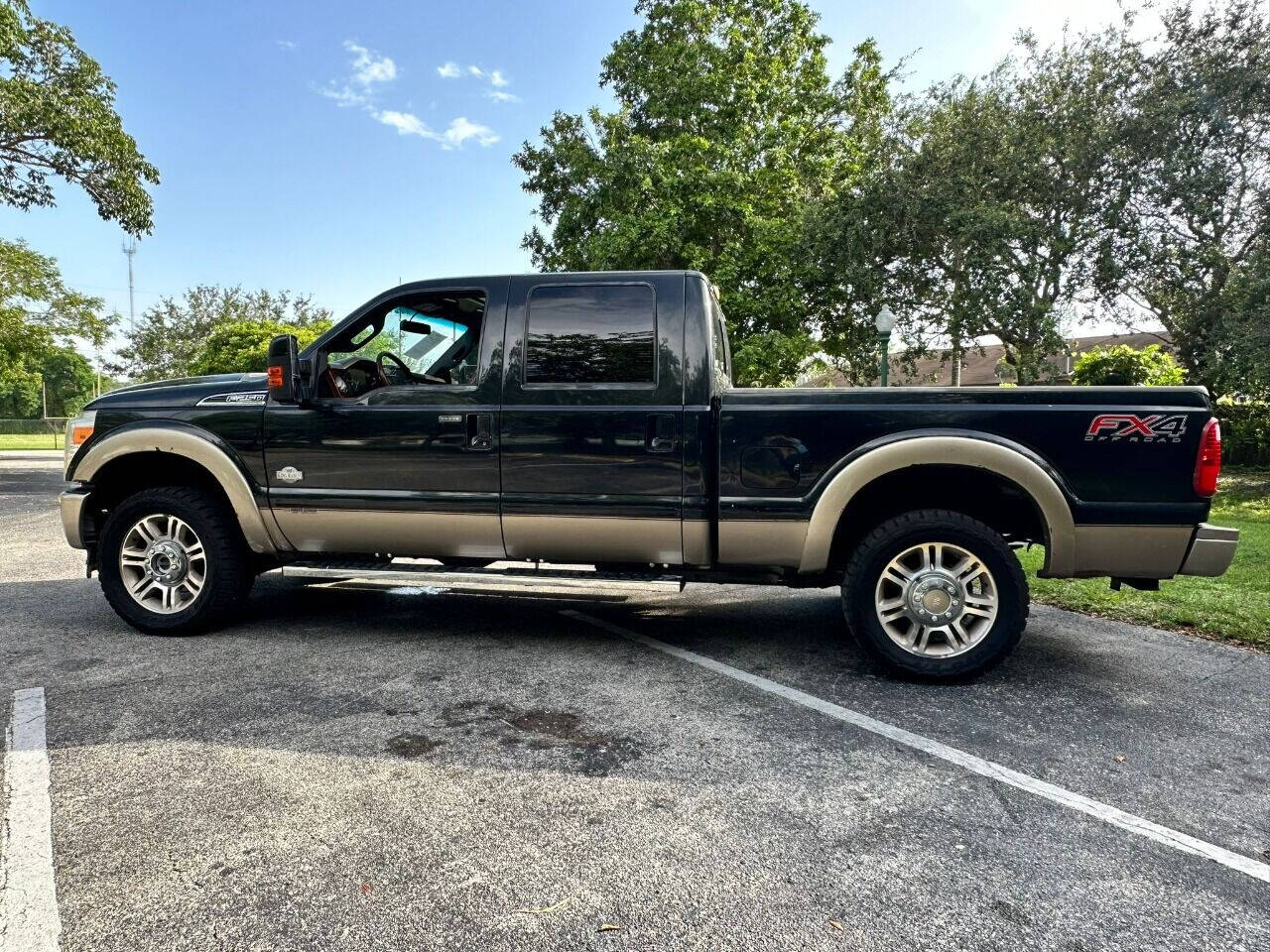 2014 FORD F-250 Pickup - $33,995