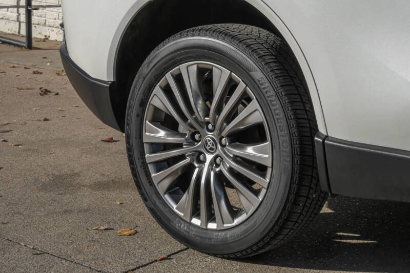 2022 Toyota Venza Limited