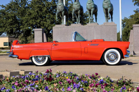 1956 Ford Thunderbird