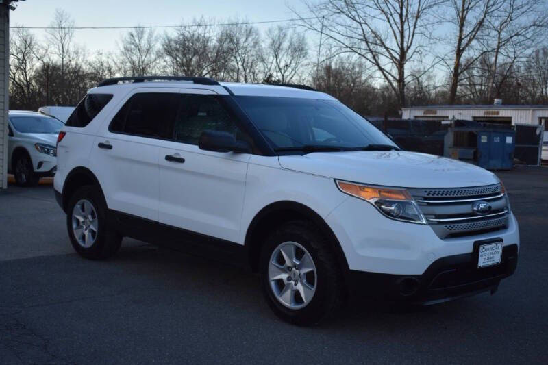 2014 Ford Explorer Base photo 4