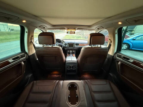 2013 Volkswagen Touareg TDI Lux