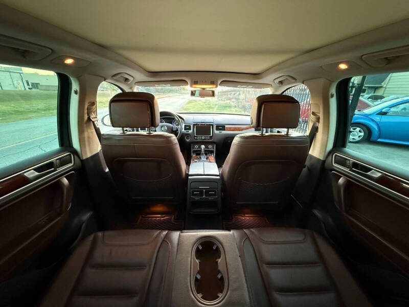 2013 Volkswagen Touareg TDI Lux