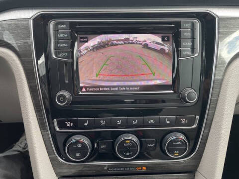 2017 Volkswagen Passat 1.8T SE