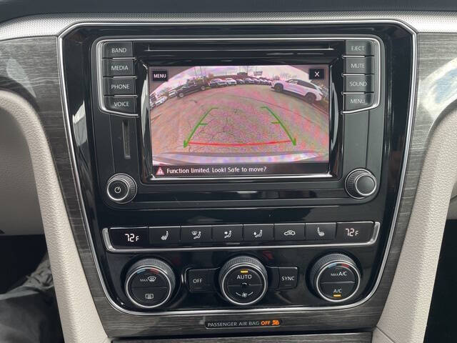 2017 Volkswagen Passat 1.8T SE