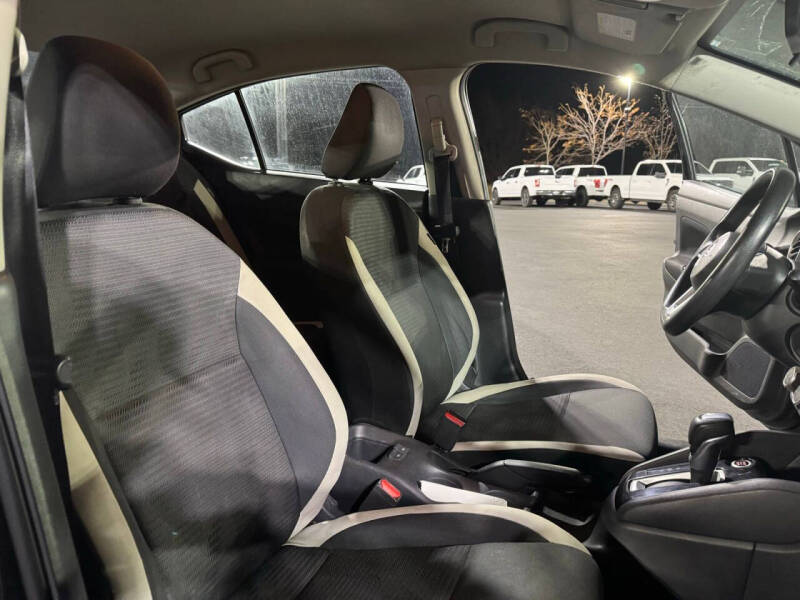 2021 Nissan Versa SV